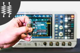 Arduino Uno in front of an R&S RTM3000